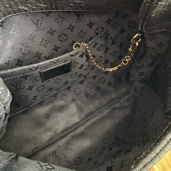 LOUIS VUITTON POCHETTE ALTAIR CUIR CLUTCH - Picture 6 of 11